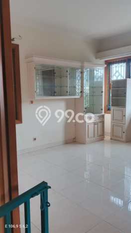 Jual Rumah Mewah Elegan Dengan View Cantik di Pulomas, Jakarta Timur Jual Rumah Mewah Elegan Dengan View Cantik di Pulomas, Jakarta Timur