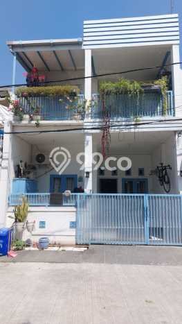 Rumah Strategis Minimalis Lb 130m2 di Medan Satria, Bekasi Rumah Strategis Minimalis Lb 130m2 di Medan Satria, Bekasi