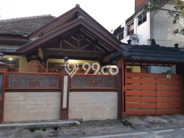 Siap Huni Hunian Elit 5 Kamar di Menteng Dekat ke Mana Saja Siap Huni Hunian Elit 5 Kamar di Menteng Dekat ke Mana Saja