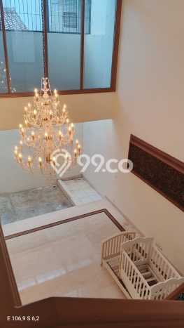 Jual Rumah Mewah Elegan Dengan View Cantik di Pulomas, Jakarta Timur Jual Rumah Mewah Elegan Dengan View Cantik di Pulomas, Jakarta Timur