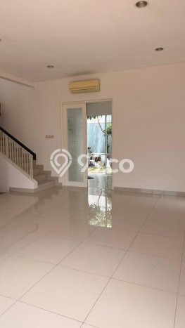 Disewakan! Rumah 4 Kamar Tidur &
5 Kamar Mandi di BSD Residence One, Tangerang Disewakan! Rumah 4 Kamar Tidur &
5 Kamar Mandi di BSD Residence One, Tangerang