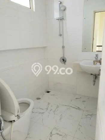 Disewakan! Rumah 3 Kamar Tidur &
2 Kamar Mandi di BSD Residence One, Tangerang Disewakan! Rumah 3 Kamar Tidur &
2 Kamar Mandi di BSD Residence One, Tangerang