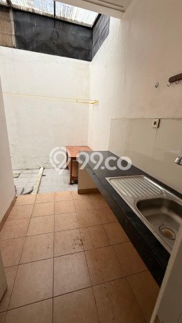 Rumah Luas Asri 5 KT Siap Pakai di BSD Residence One Tangerang Rumah Luas Asri 5 KT Siap Pakai di BSD Residence One Tangerang