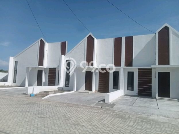 SIAP HUNI! Rumah Strategis area , LT 72m2m² LB 36m2m² SIAP HUNI! Rumah Strategis area , LT 72m2m² LB 36m2m²