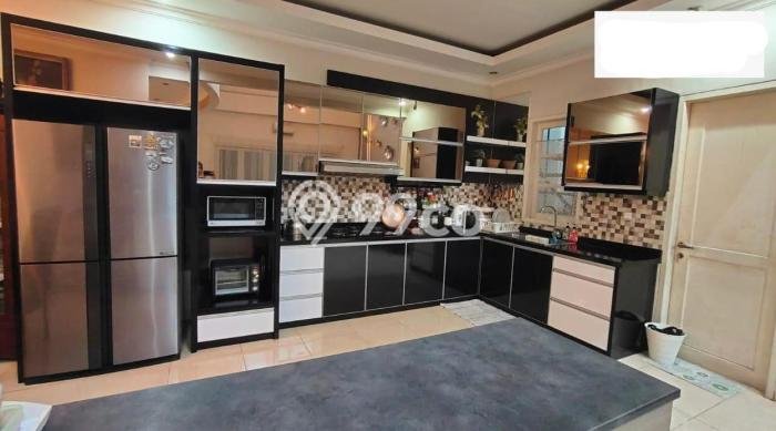 Hunian Mewah LB 330m2 Siap Pakai Desain Elegan di BSD, Tangerang Hunian Mewah LB 330m2 Siap Pakai Desain Elegan di BSD, Tangerang