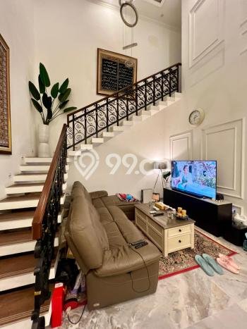 Hunian Elit LB 180m2 Siap Huni Desain Elegan di BSD, Tangerang Hunian Elit LB 180m2 Siap Huni Desain Elegan di BSD, Tangerang