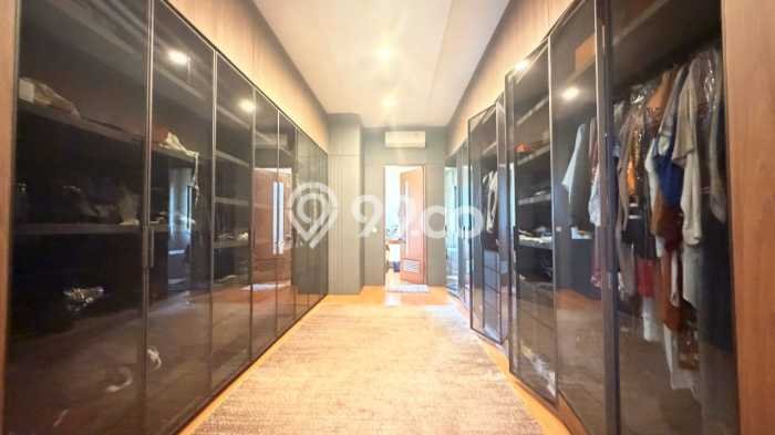 Rumah Elit LB 529m2 Siap Pakai Desain Elegan di BSD City, Tangerang Rumah Elit LB 529m2 Siap Pakai Desain Elegan di BSD City, Tangerang