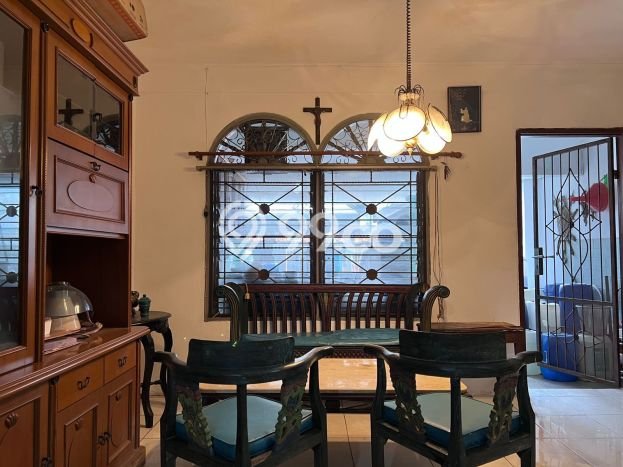 Rumah Modern Cantik 3 KT Siap Huni di Kelapa Gading Rumah Modern Cantik 3 KT Siap Huni di Kelapa Gading