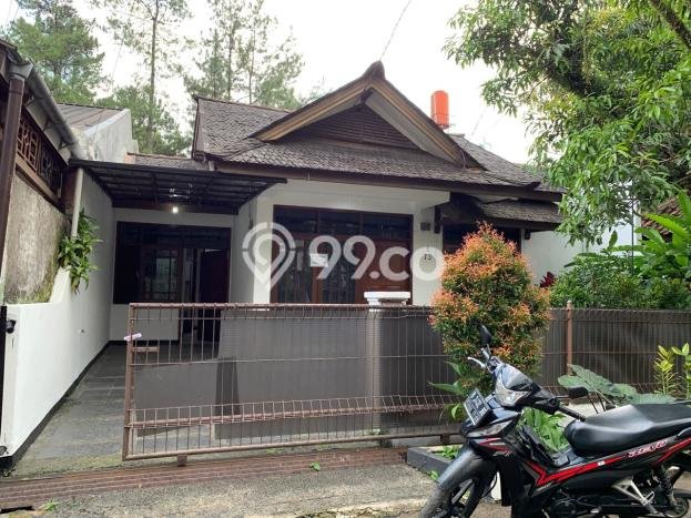Rumah di Antapani, Dekat Stasiun, 1 KM, LT 168m2m² LB 100m2m² Rumah di Antapani, Dekat Stasiun, 1 KM, LT 168m2m² LB 100m2m²