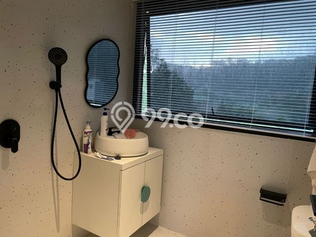 Dijual Rumah 3 Kamar Lokasi Ideal Bagus dan Strategis di Coblong Dijual Rumah 3 Kamar Lokasi Ideal Bagus dan Strategis di Coblong