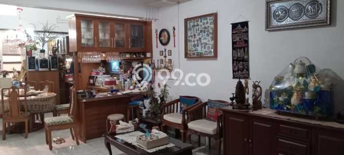 For Sale Rumah 4 Kamar Lokasi Ideal Nyaman dan Strategis di Antapani For Sale Rumah 4 Kamar Lokasi Ideal Nyaman dan Strategis di Antapani