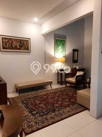 FEATURED! Rumah Asri di Antapani, Luas 180m2m² Bangunan 240m2m² FEATURED! Rumah Asri di Antapani, Luas 180m2m² Bangunan 240m2m²