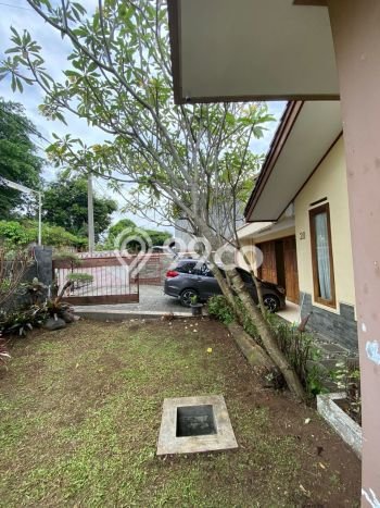 Rumah Elit LB 400m2 Siap Pakai Desain Elegan di Cigadung, Bandung Rumah Elit LB 400m2 Siap Pakai Desain Elegan di Cigadung, Bandung