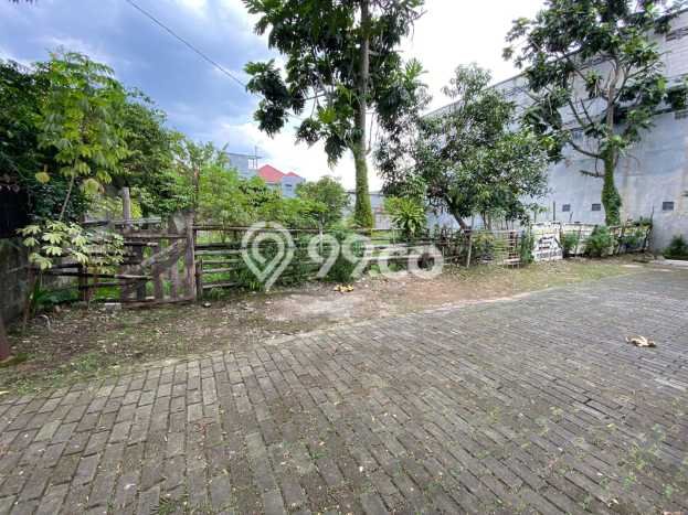 Tanah untuk Dijual Lokasi Arcamanik, Bandung Luas 372m2 - Tanah untuk Dijual Lokasi Arcamanik, Bandung Luas 372m2 -