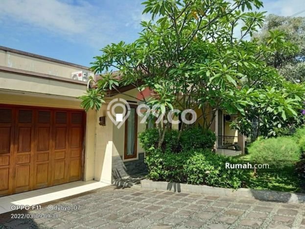 Rumah Elit LB 400m2 Siap Pakai Desain Elegan di Cigadung, Bandung Rumah Elit LB 400m2 Siap Pakai Desain Elegan di Cigadung, Bandung
