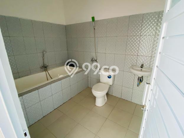 Jual Rumah Bagus Siap Huni LB 270m2 di Bojongsoang, Bandung Jual Rumah Bagus Siap Huni LB 270m2 di Bojongsoang, Bandung