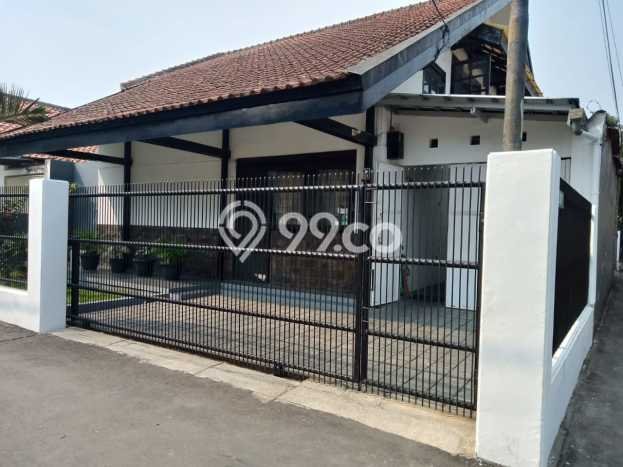 Jual Rumah Strategis Bagus Punya 4 KT di Regol Bandung SHM Jual Rumah Strategis Bagus Punya 4 KT di Regol Bandung SHM