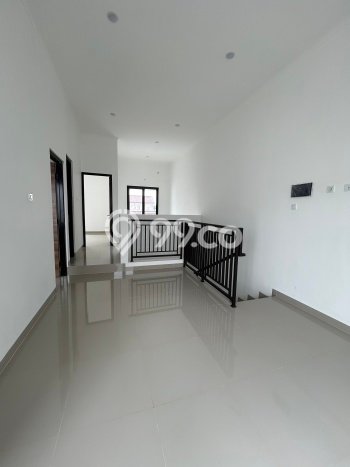 Rumah Minimalis 3 Kamar LT 101m2 di Villa Melati Mas Rumah Minimalis 3 Kamar LT 101m2 di Villa Melati Mas