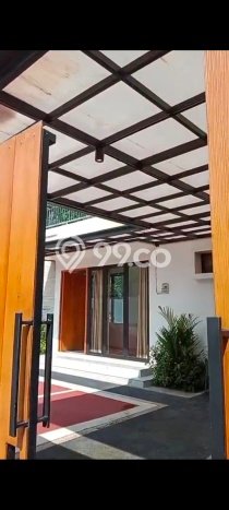 Vila di , Dimensi 300m2m², Akses ke fasilitas umum Vila di , Dimensi 300m2m², Akses ke fasilitas umum