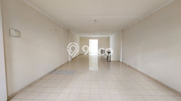 Ruko Disewakan Cepat di Serpong Utara Tangerang Selatan LB 270m2 Ruko Disewakan Cepat di Serpong Utara Tangerang Selatan LB 270m2