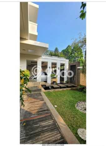 Hunian Mewah LB 650m2 Siap Huni Desain Elegan di Cibubur, Jakarta Timur Hunian Mewah LB 650m2 Siap Huni Desain Elegan di Cibubur, Jakarta Timur