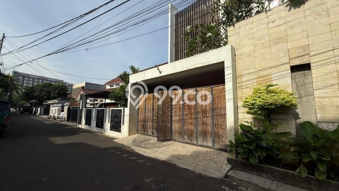 Dijual Hunian Mewah dengan Fasilitas Sekitar Komplit di Cipayung, Jakarta Timur Dijual Hunian Mewah dengan Fasilitas Sekitar Komplit di Cipayung, Jakarta Timur