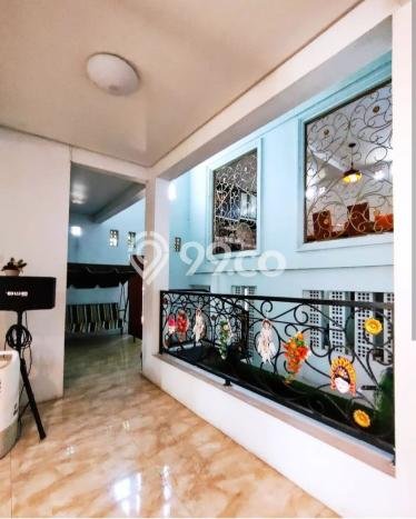 Rumah Mewah LB 400m2 Siap Huni Desain Elegan di Cibubur, Jakarta Timur Rumah Mewah LB 400m2 Siap Huni Desain Elegan di Cibubur, Jakarta Timur