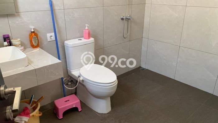 Dijual Rumah Premium dengan Fasilitas Sekitar Lengkap di Cimanggis, Depok Dijual Rumah Premium dengan Fasilitas Sekitar Lengkap di Cimanggis, Depok