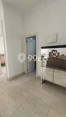 Rumah Luxury Modern Siap Huni di Legenda Wisata Jakarta Timur Rumah Luxury Modern Siap Huni di Legenda Wisata Jakarta Timur