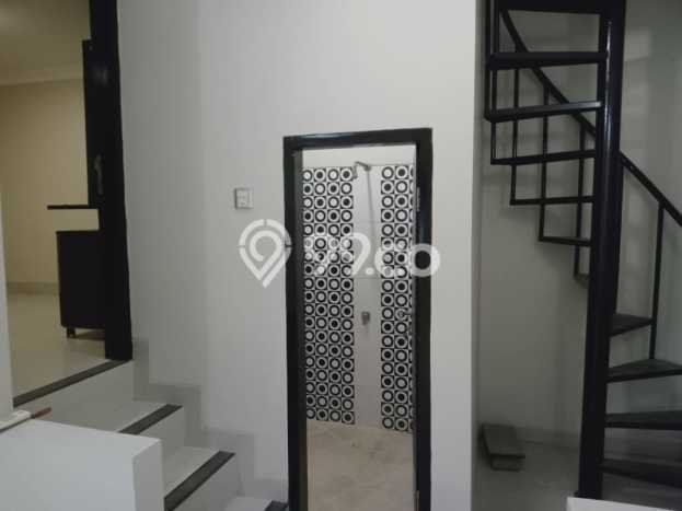 For Sale Hunian Rumah Terawat 4 KT di Cibubur, Bogor For Sale Hunian Rumah Terawat 4 KT di Cibubur, Bogor