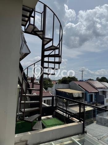 Dijual Rumah Premium dengan Fasilitas Sekitar Lengkap di Cimanggis, Depok Dijual Rumah Premium dengan Fasilitas Sekitar Lengkap di Cimanggis, Depok