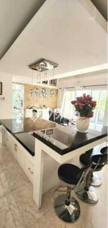 Hunian Mewah LB 650m2 Siap Huni Desain Elegan di Cibubur, Jakarta Timur Hunian Mewah LB 650m2 Siap Huni Desain Elegan di Cibubur, Jakarta Timur