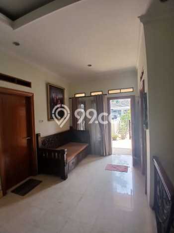 Dijual Rumah Luas Megah Dengan View Eksklusif di Raffles Hills, Jakarta Timur Dijual Rumah Luas Megah Dengan View Eksklusif di Raffles Hills, Jakarta Timur