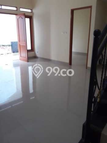 For Sale Rumah 4 Kamar Lokasi Ideal Bagus dan Strategis di Jagakarsa For Sale Rumah 4 Kamar Lokasi Ideal Bagus dan Strategis di Jagakarsa