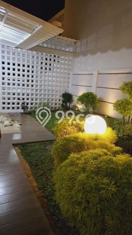 Rumah Elit LB 210m2 Siap Pakai Desain Elegan di BSB City, Semarang Rumah Elit LB 210m2 Siap Pakai Desain Elegan di BSB City, Semarang