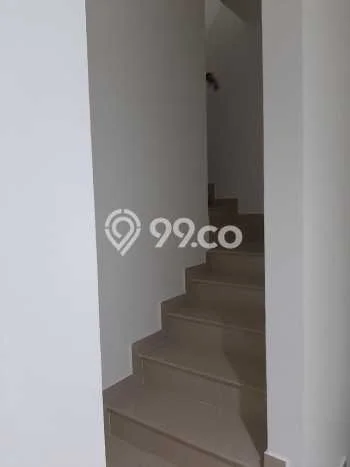 Jarang Ada! Rumah Sewa 4 Kamar Nyaman Siap Huni Candi Golf Jarang Ada! Rumah Sewa 4 Kamar Nyaman Siap Huni Candi Golf