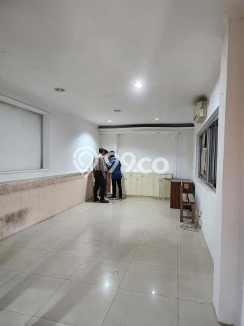 Unit Gudang disewakan di Ngaliyan Semarang dengan LT 3000m2 / LB 2800m2 Unit Gudang disewakan di Ngaliyan Semarang dengan LT 3000m2 / LB 2800m2