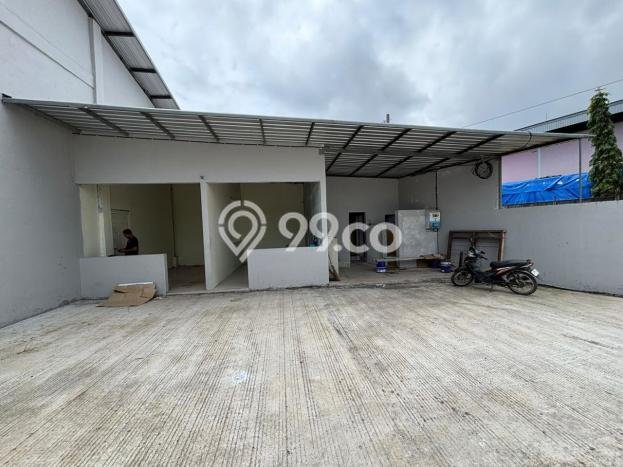 Unit Gudang Dijual di Ngaliyan Semarang Luas Bangunan 1600m2 Unit Gudang Dijual di Ngaliyan Semarang Luas Bangunan 1600m2