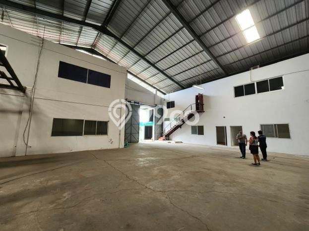 Unit Gudang disewakan di Ngaliyan Semarang dengan LT 3000m2 / LB 2800m2 Unit Gudang disewakan di Ngaliyan Semarang dengan LT 3000m2 / LB 2800m2