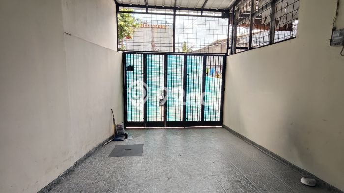 Ruko Dijual di Prime Area Jakarta Barat Luas 109m2 Ruko Dijual di Prime Area Jakarta Barat Luas 109m2