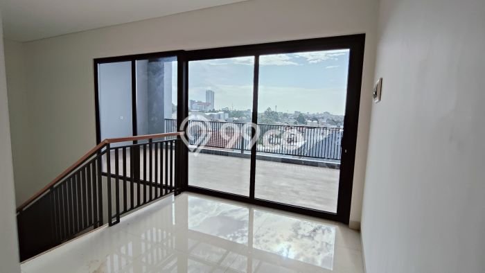 Dijual Rumah Elit Exclusive di Palmerah, Jakarta Barat Dijual Rumah Elit Exclusive di Palmerah, Jakarta Barat