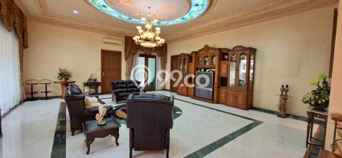 For Sale! Luxury House LT 500m2 Desain Elegan di Kedoya Garden For Sale! Luxury House LT 500m2 Desain Elegan di Kedoya Garden