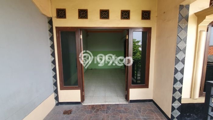 For Sale Rumah 4 Kamar Lokasi Ideal Bagus dan Strategis di Bekasi Barat For Sale Rumah 4 Kamar Lokasi Ideal Bagus dan Strategis di Bekasi Barat