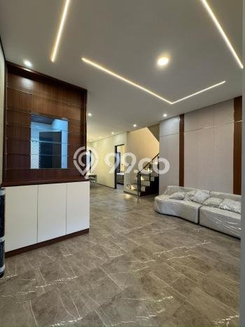 Jual Rumah Luas Elegan Dengan View Eksklusif di Maguwoharjo, Yogyakarta Jual Rumah Luas Elegan Dengan View Eksklusif di Maguwoharjo, Yogyakarta