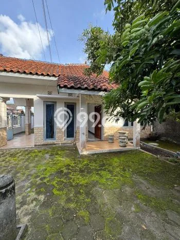 Rumah Strategis Minimalis Lb 200m2 di Depok, Sleman Rumah Strategis Minimalis Lb 200m2 di Depok, Sleman