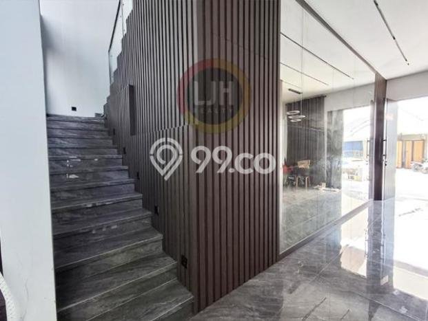 For Sale! Premium House LT 142m2 Desain Elegan di Batam Centre For Sale! Premium House LT 142m2 Desain Elegan di Batam Centre