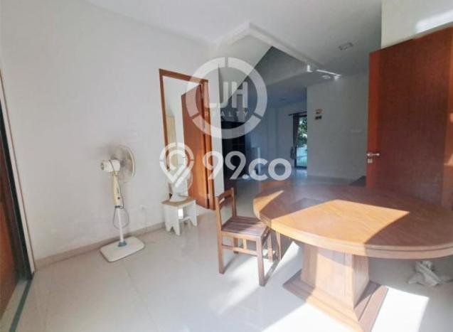 Lokasi strategis! Rumah siap pakai disewakan di Batam Kota LB 150m2 Lokasi strategis! Rumah siap pakai disewakan di Batam Kota LB 150m2