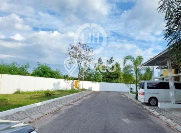 KESEMPATAN TERBAIK! Rumah area , 2 KT, Siap Huni, LT 81m2m² Bangunan 55m2m² KESEMPATAN TERBAIK! Rumah area , 2 KT, Siap Huni, LT 81m2m² Bangunan 55m2m²