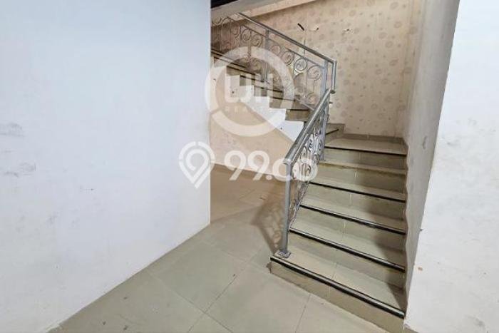 AREA KOMERSIAL! Ruko For Rent di , Luas 225m2m², Jalan Strategis, Siap Operasi AREA KOMERSIAL! Ruko For Rent di , Luas 225m2m², Jalan Strategis, Siap Operasi