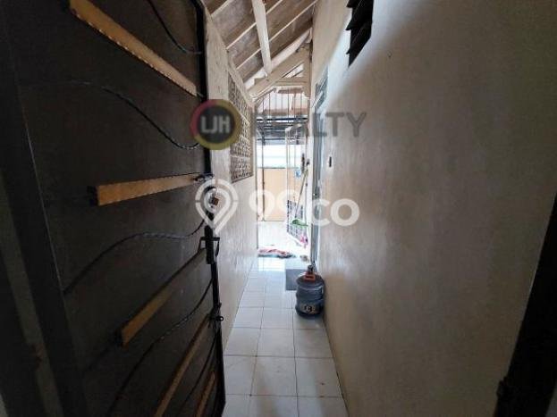 Rumah Strategis Modern Lb 184m2 di Batam Kota, Batam Rumah Strategis Modern Lb 184m2 di Batam Kota, Batam